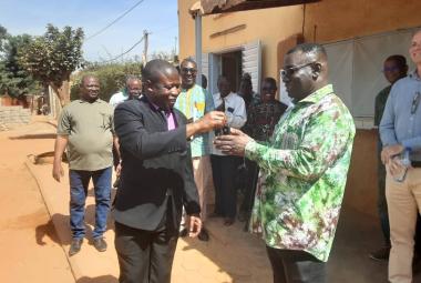 Deux nouvelles unités mobiles offertes à AAS pour rapprocher la santé des communautés !